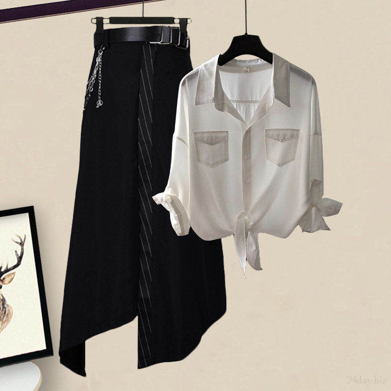 ホワイト/シャツ+ブラック/スカート(ベルトなし)